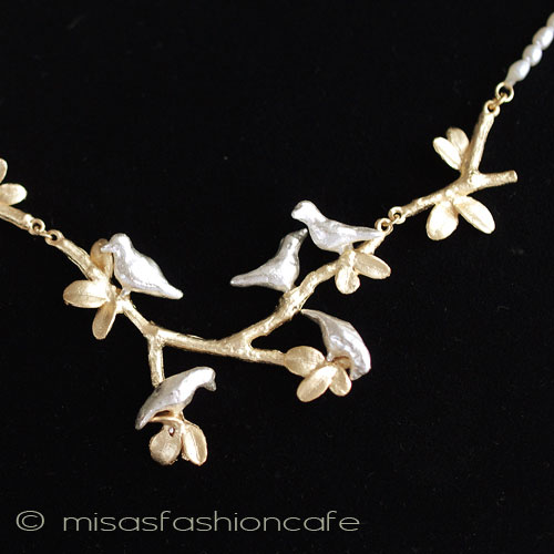 （画像用） マイケルミショー 鳥と木　真珠ネックレス