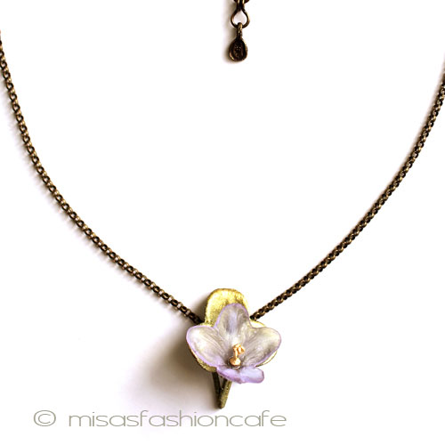 （画像用） マイケルミショー・ネックレス ガラス製　すみれの花