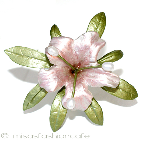 （画像用） ツツジ　ブローチ 真珠の花コサージュ
