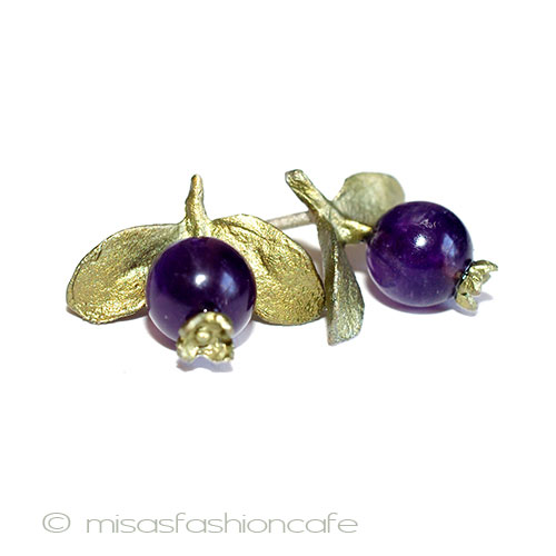 （画像用） マイケルミショー　ピアス アメジストのブルーベリー