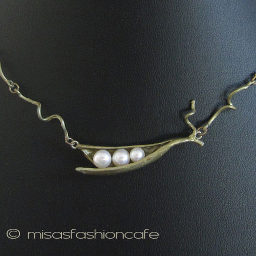 （画像用） Michaud ネックレス 真珠 さやえんどう豆