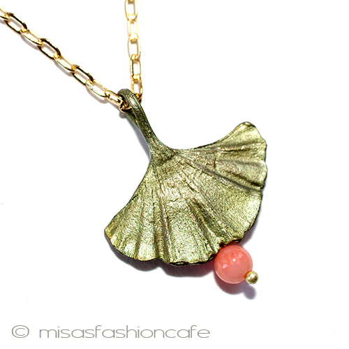 （画像用） マイケルミショーネックレス 珊瑚　イチョウの葉