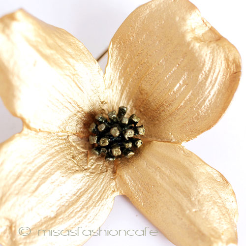 （画像用） マイケルミショー　ブローチ 24Kgp　ハナミズキの花