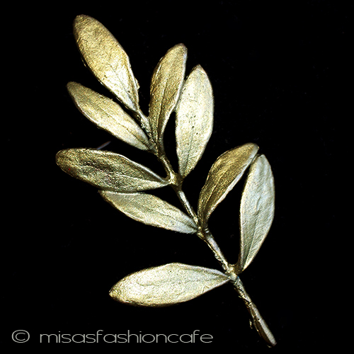 （画像用） マイケル　ミショー オリーブ ブローチ