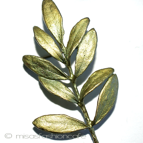 （画像用） マイケル　ミショー オリーブ ブローチ