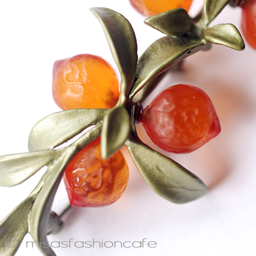 （画像用） オレンジのブローチ フルーツ果実の木