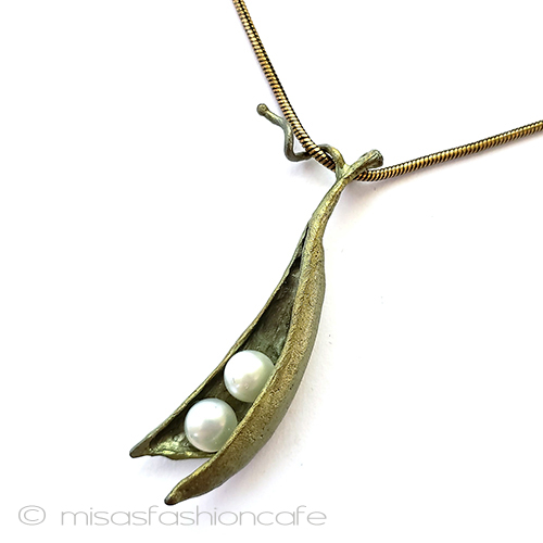 （画像用） マイケルミショーネックレス 2粒真珠のさやえんどう豆