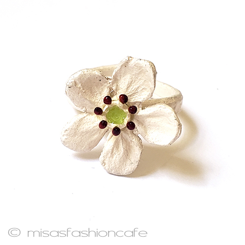 （画像用） マイケルミショーリング エナメル洋梨のお花　