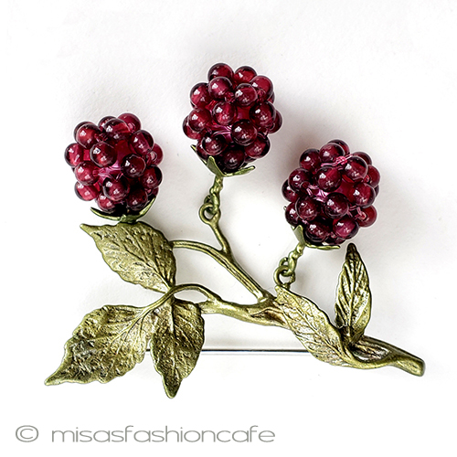 （画像用） 天然石　ガーネット ラズベリー　ブローチ