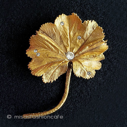 （画像用） ハゴロモ草の雫　ブローチ マイケルミショー美術館