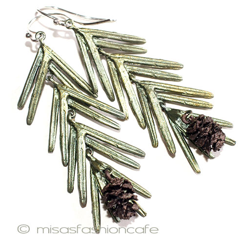 （画像用） マイケルミショー松ぼっくり 　クリップまたはピアス　