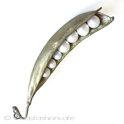 （画像用） マイケルミショー ブローチ ７真珠のさやえんどう豆