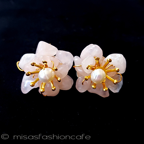 （画像用） 真珠・天然石お花ピアス ローズ・クオーツの薔薇