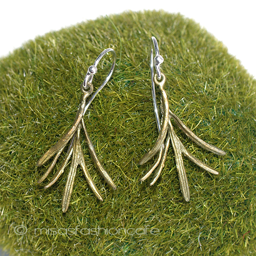 （画像用） ハーブ：　ローズマリー ピアス　または　クリップ