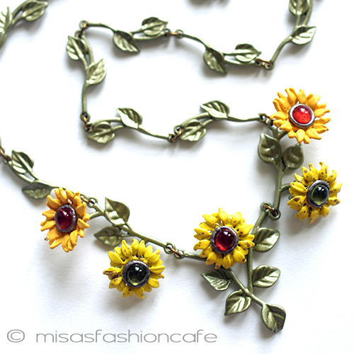 （画像用） ヒマワリの花　ネックレス