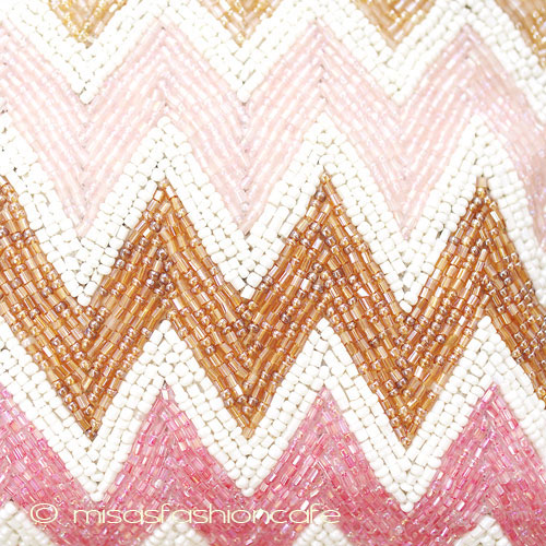 （画像用） ＭＯＹＮＡ　モイナ ピンク・ホワイトジグザグ