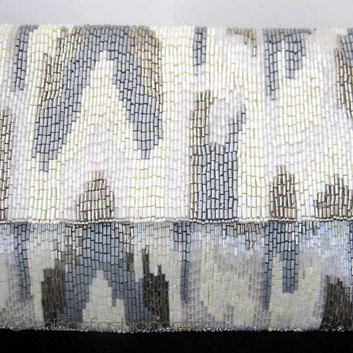 （画像用） MOYNA モイナ クラッチ アイボリーｘシルバー