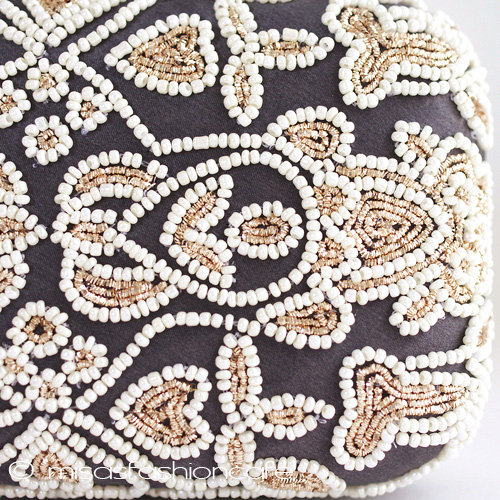 （画像用） ＳＡＮＴＩサンティ クラッチ 針刺繍　エレガンス