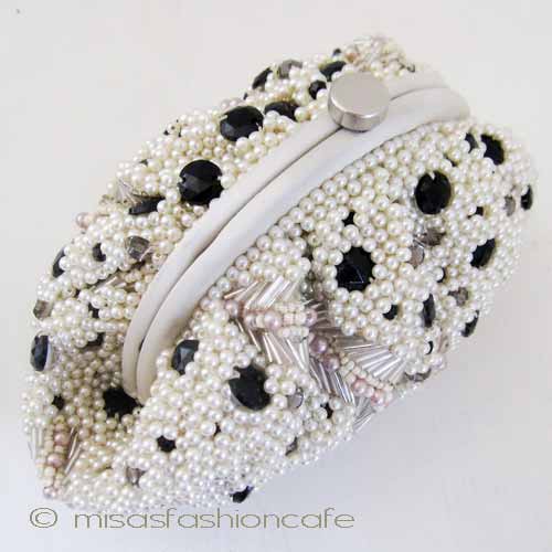 （画像用） SANTI サンティ クラッチ パール・フェザー