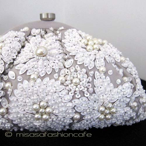 （画像用） SANTIサンティ クラッチ 　スノーフラワー