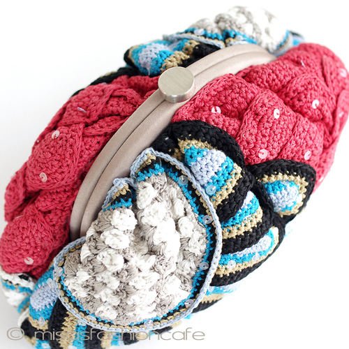 （画像用） SANTIサンティ　クジャク ショルダーバッグ兼クラッチ