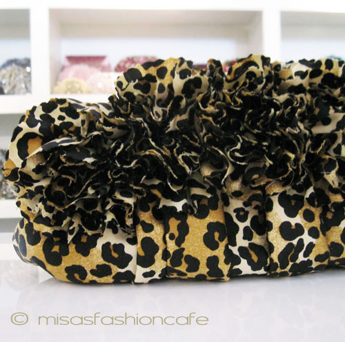 （画像用） SANTI サンティ クラッチ 　花レオパード