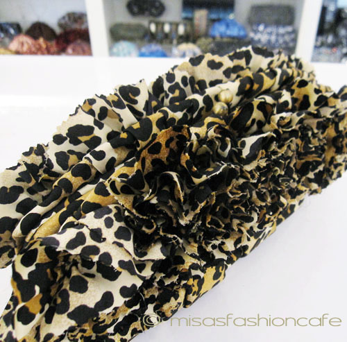 （画像用） SANTI サンティ クラッチ 　花レオパード