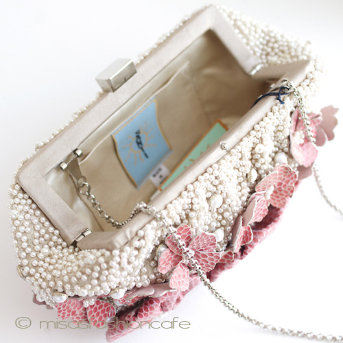 （画像用） SANTIサンティ　バッグ パール＆レザーフラワー