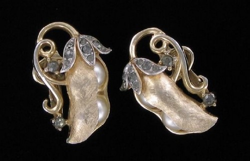 （画像用） Trifariトリファリ　セット 豆ブローチイヤリング