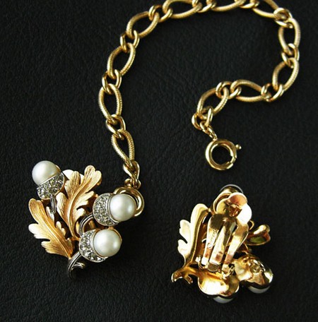 （画像用） クラウンTrifari　ブローチ