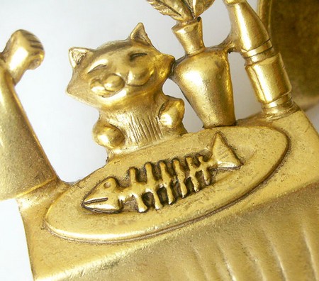 （画像用） 猫ねこのレストラン　ブローチ