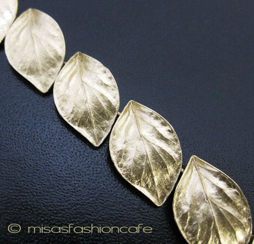 （画像用） クラウン・トリファリ Ｔｒｉｆａｒｉ　金の葉