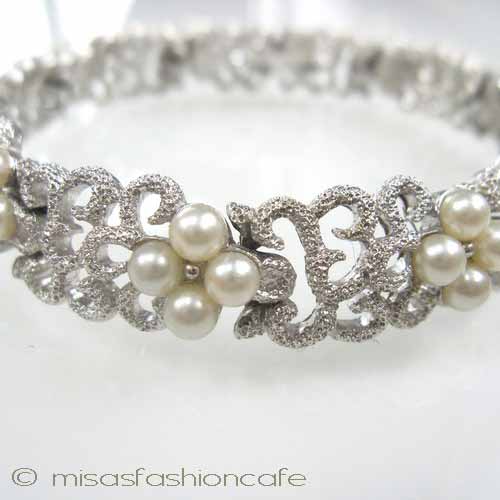 （画像用） クラウントリファリ Trifari お花ブレスレット