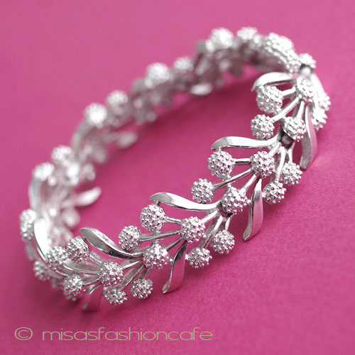 （画像用） ヴィンテージジュエリー トリファリ 　たんぽぽ