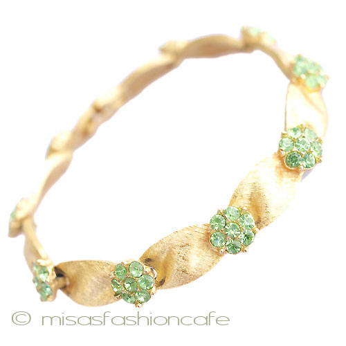 （画像用） クラウン　トリファリ ぺリドットRSの花