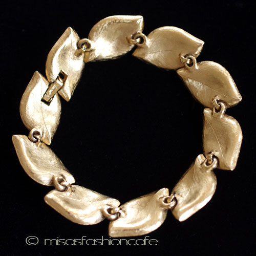 （画像用） クラウン　トリファリ Ｔｒｉｆａｒｉ　金の葉