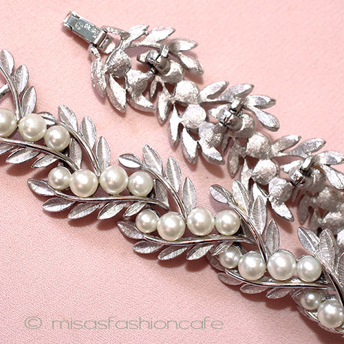 （画像用） クラウン　 トリファリ Ｔｒｉｆａｒｉ　パールの蔦