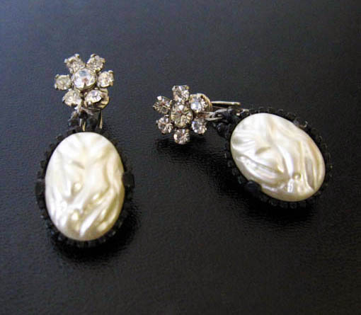 （画像用） バロックパール花イヤリング