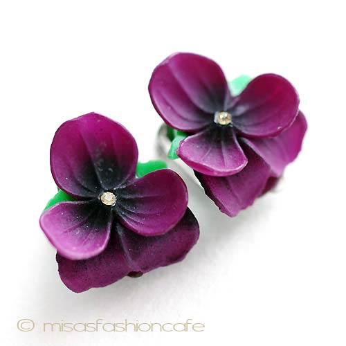 （画像用） パンジー・スミレ イヤリング