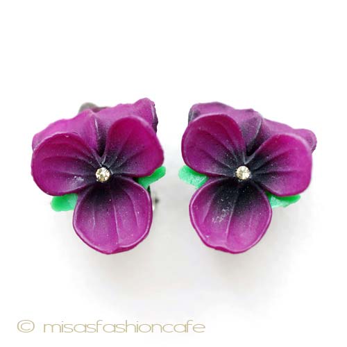 （画像用） パンジー・スミレ イヤリング