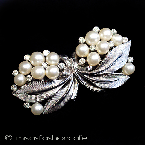 （画像用） Ｔｒｉｆａｒｉ　 トリファリ パールRSの花　イヤリング