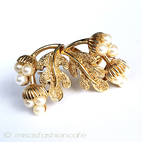 （画像用） Trifari　 トリファリ パール団栗　イヤリング