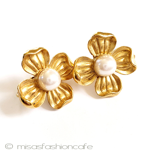 （画像用） Trifari　 トリファリ ハナミズキ　イヤリング