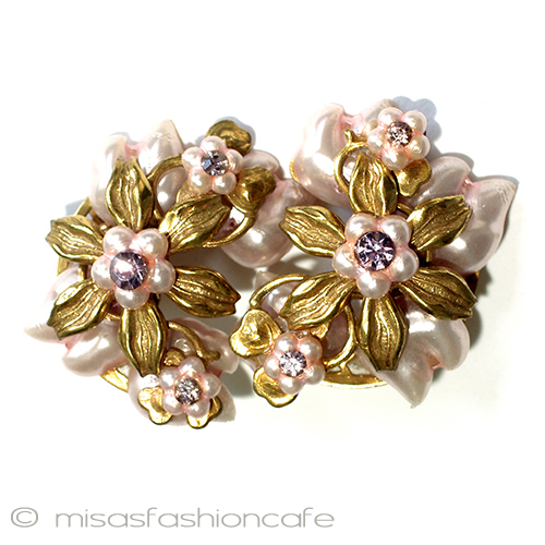 （画像用） LERU刻印 Haskell調 パールの花イヤリング