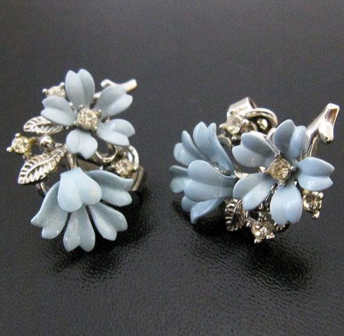 （画像用） クラウントリファリ Trifariお花イヤリング