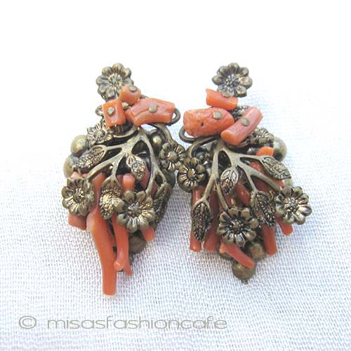 （画像用） Haskell 珊瑚イヤリング