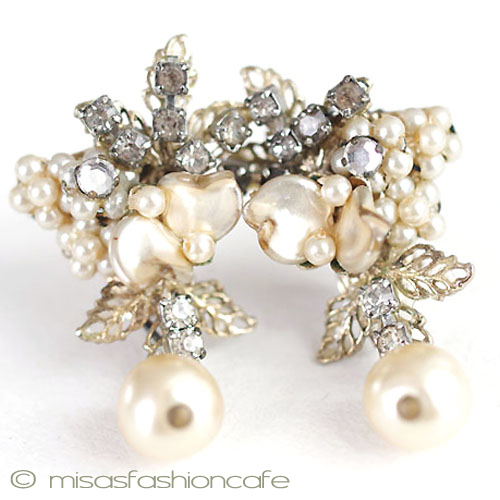 （画像用） パールドロップ花イヤリング