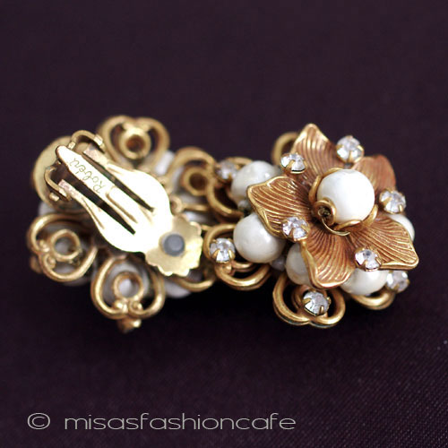 （画像用） Ｒｏｂｅｒｔ　イヤリング バロックパールの花