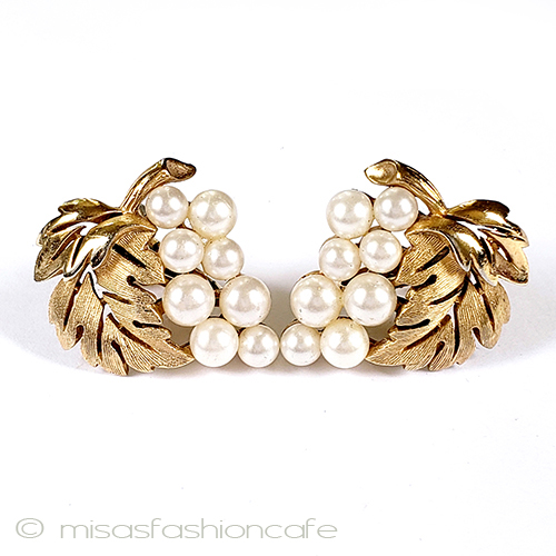 （画像用） Trifari　 トリファリ パール葡萄イヤリング