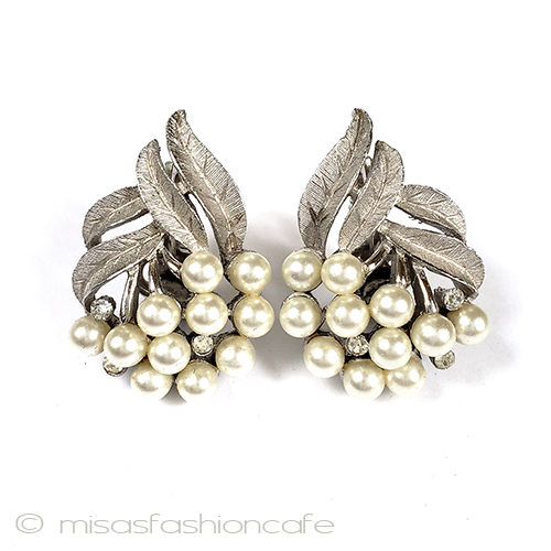 （画像用） Trifari　 トリファリ 紫陽花　イヤリング